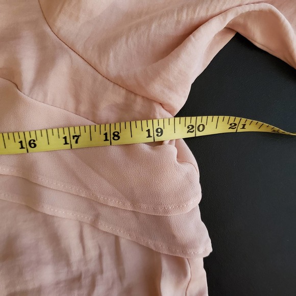 WHO WHAT WEAR pink layered shorts sleeve blouse S - Picture 8 of 9